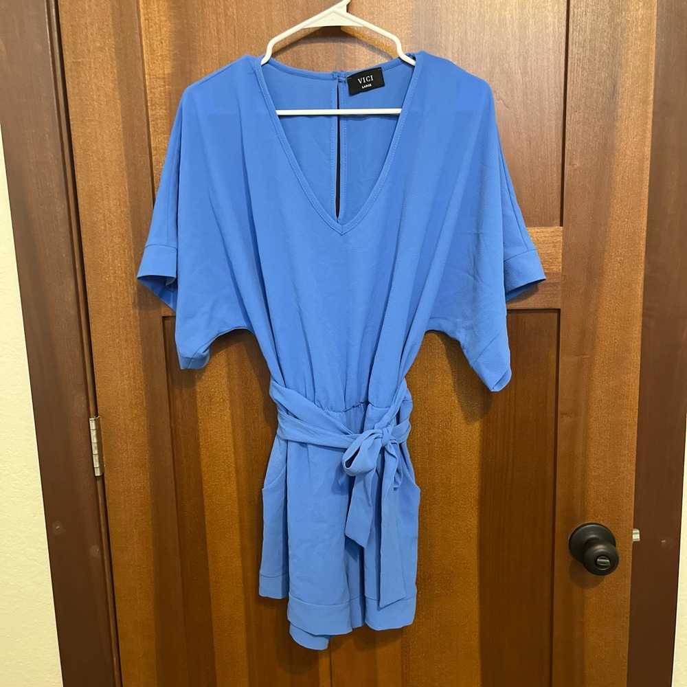 Vici Size Large Spring Scene Pocketed Tie Romper
